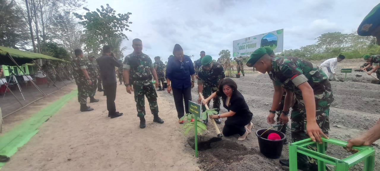 Kolonel Inf Denny Noviandi Laksanakan Penanaman 1000 Pohon di Desa Belilik