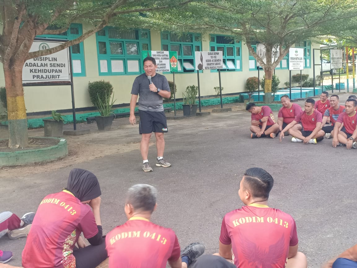 Olahraga Merupakan Kebutuhan Setiap Anggota Kolonel Inf Denny Noviandi Senam SJK 88 Bersama Anggota di Lapangan Apel Makodim 0413/Bangka