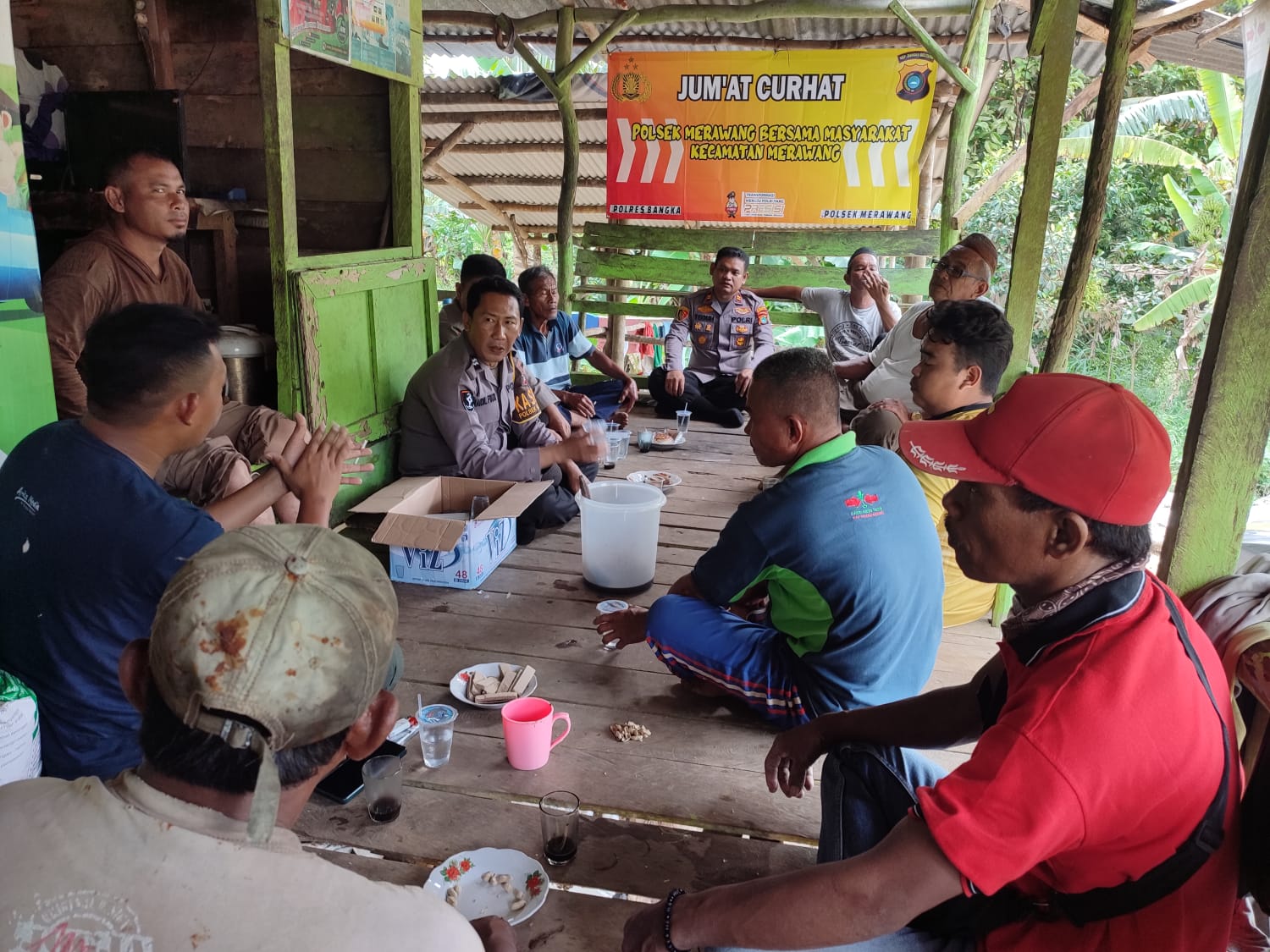 PS. Kapolsek Merawang Mengadakan kegiatan Pertemuan dengan Masyarakat Bertajuk “Jum’at Curhat”