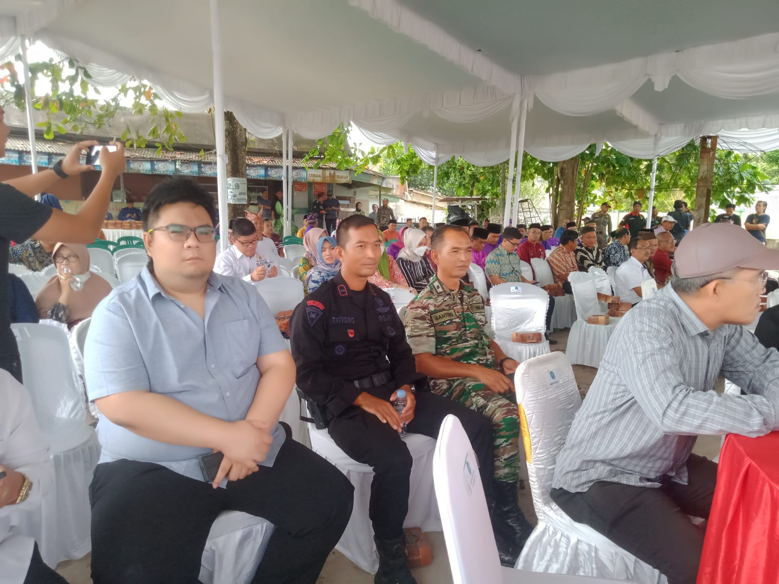 Mayor Chb Bagyo Santoso Mendampingi Pabung Kodim 0413/Bangka Hadiri Peresmian Tugu Palu 