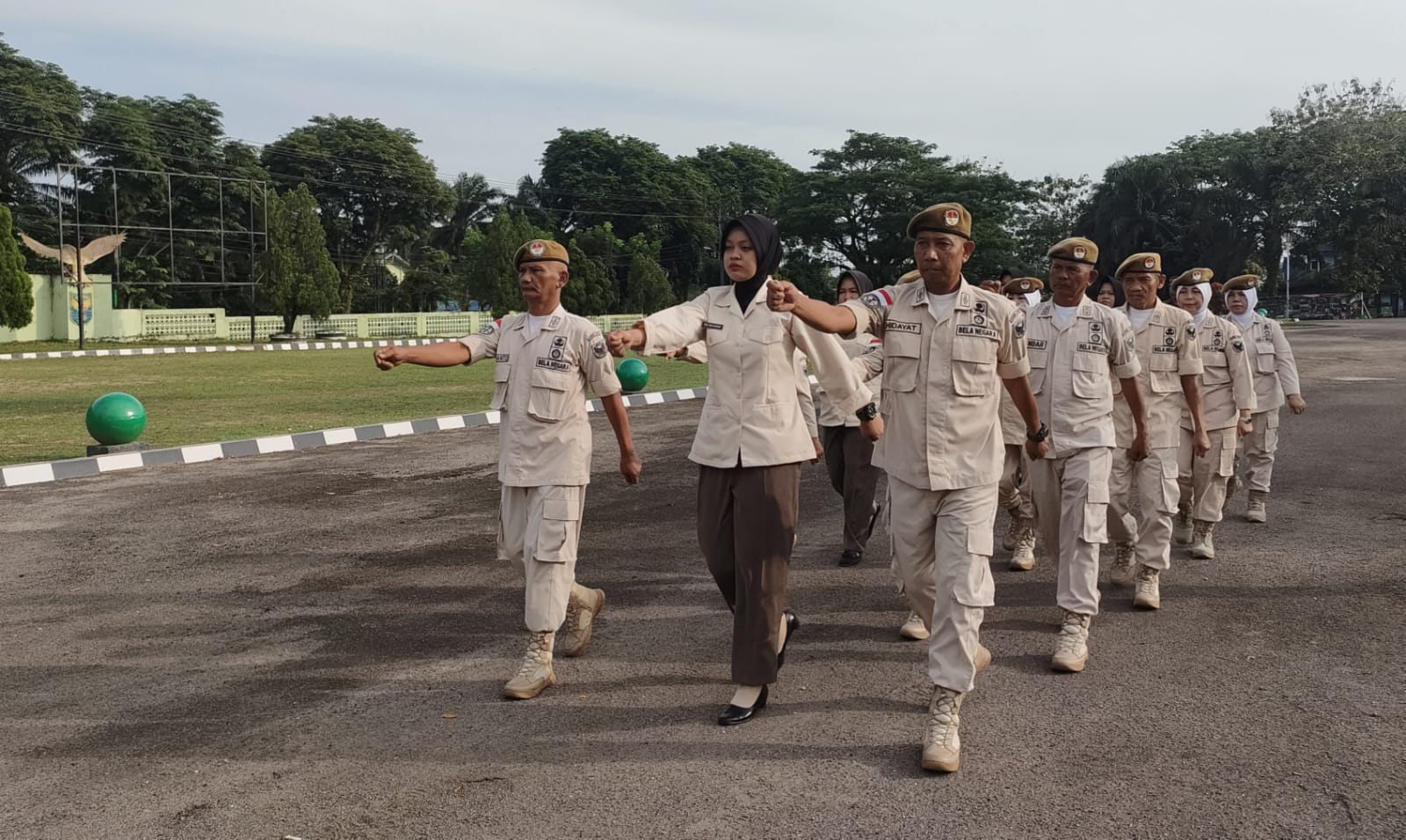 Kodim 0413/Bangka Bersama Prajurit dan ASN Latihan PBB di Lapangan Apel Makodim 0413/Bangka