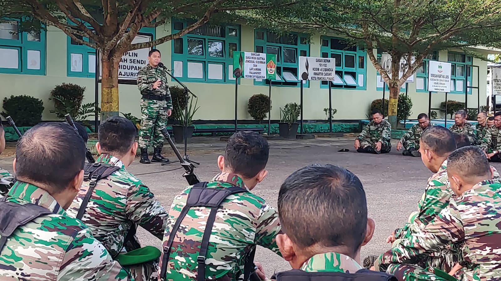 Dandim 0413/Bangka Memberi Jam Komandan Kepada Seluruh Personel Kodim 0413/Bangka 