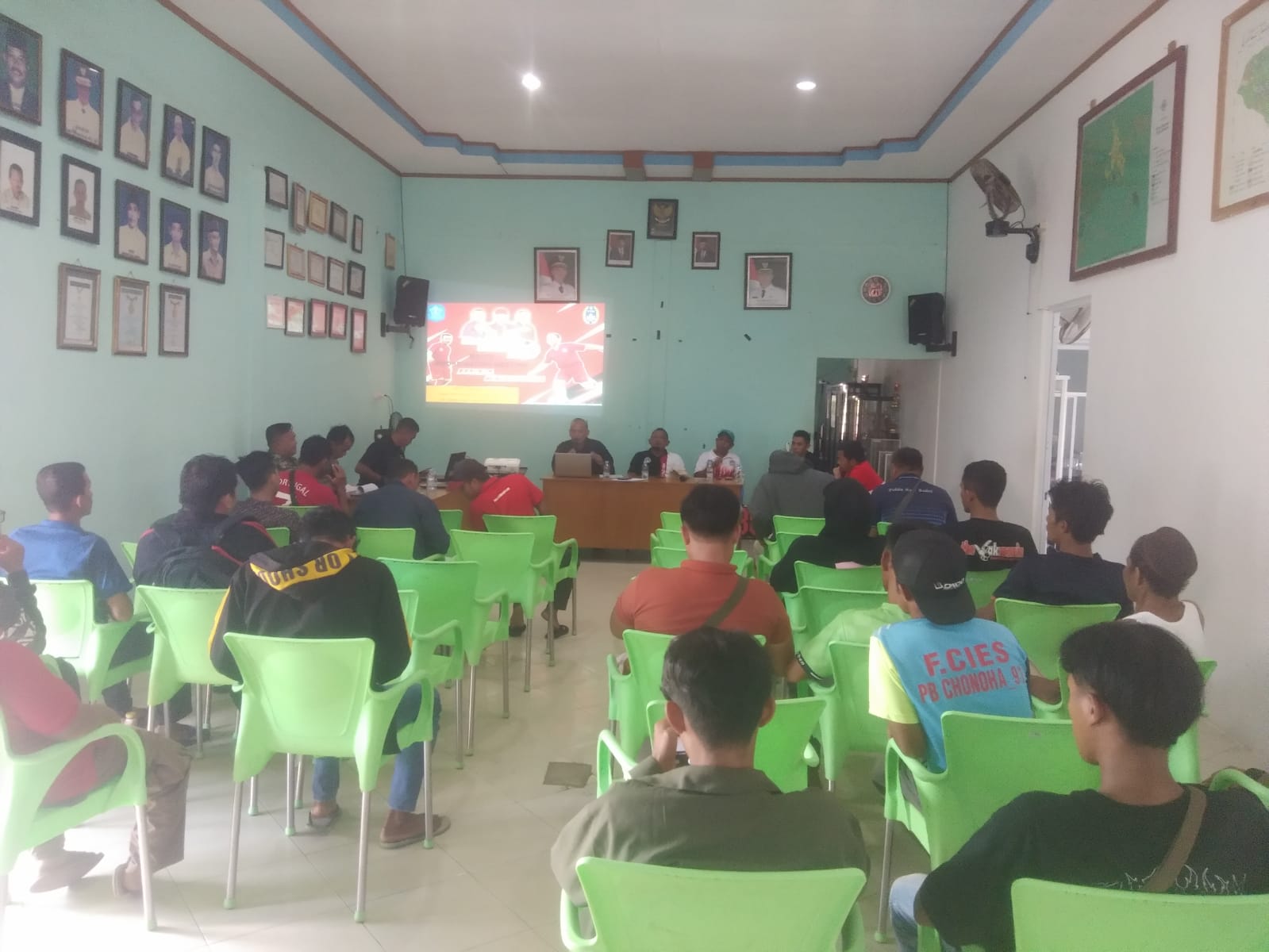 Hadiri Technical Meeting Open Turnamen Bola Kaki Piala Bupati Bangka Cup Sertu Yusman Tiara Kunjungi Desa Kemuje