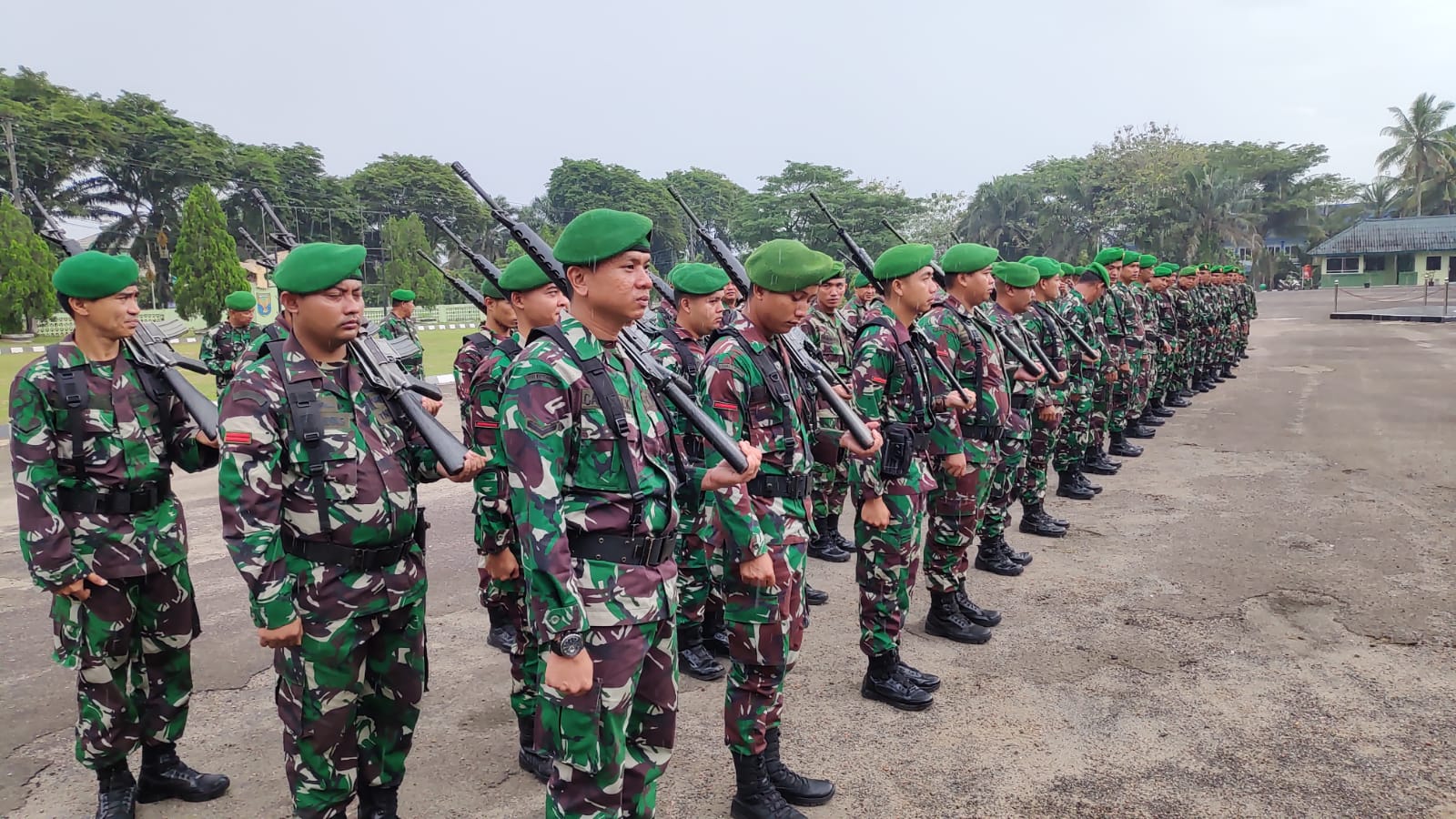 Prajurit Kodim 0413/Bangka Laksanakan Peraturan Baris-Berbaris di Lapangan Apel Makodim 0413/Bangka 