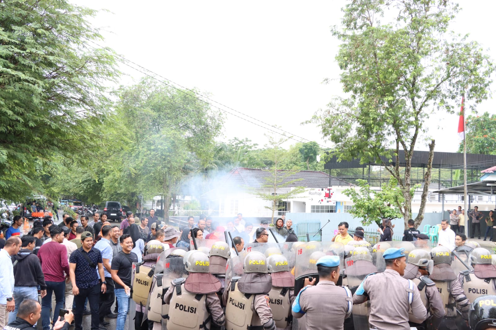 Letda Inf Junaedi Menghadiri Simulasi Sistem Pengamanan Kota dalam Rangka PAM Pemilu 