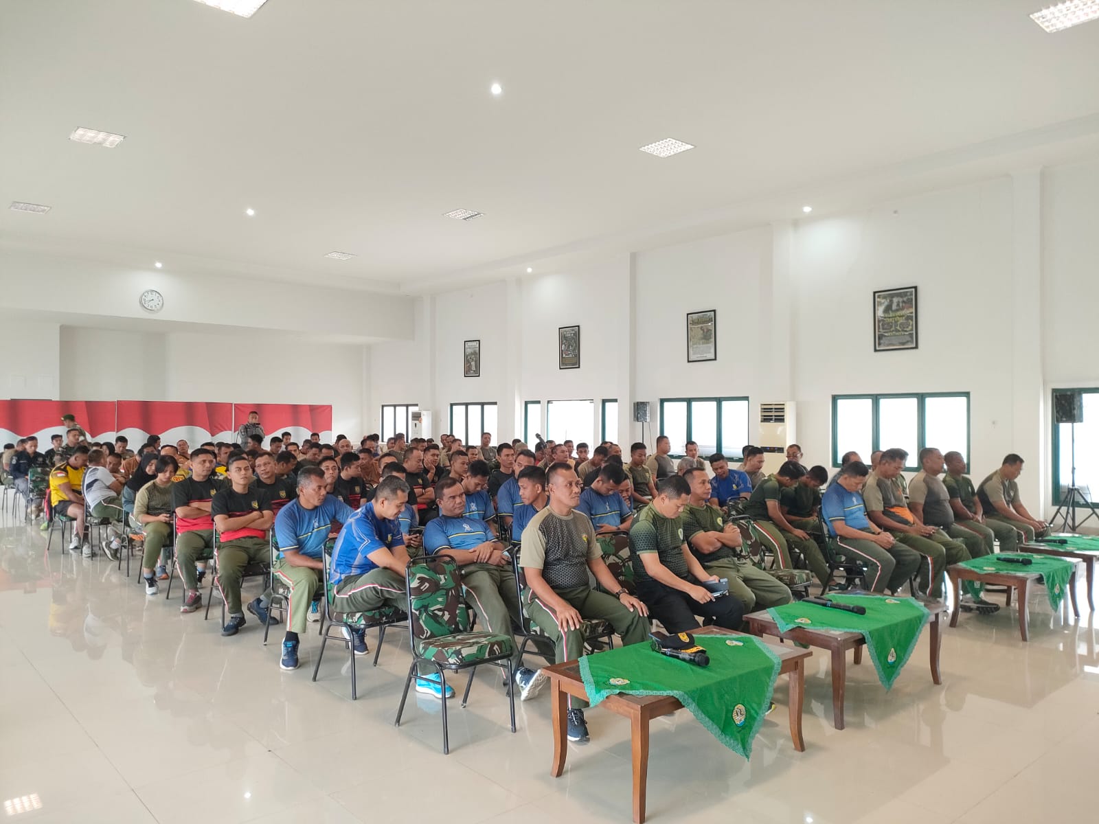 427 Prajurit dan PNS Korem 045/Gaya Ikuti Launching Super APPS ETWP AD dan Penyerahan Seragam PNS TNI AD