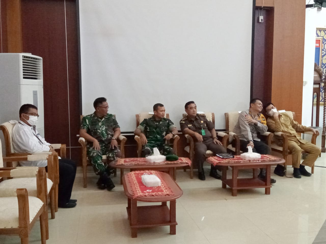 Kasrem 045/Gaya Hadiri Rapat Paripurna DPRD Provinsi Babel