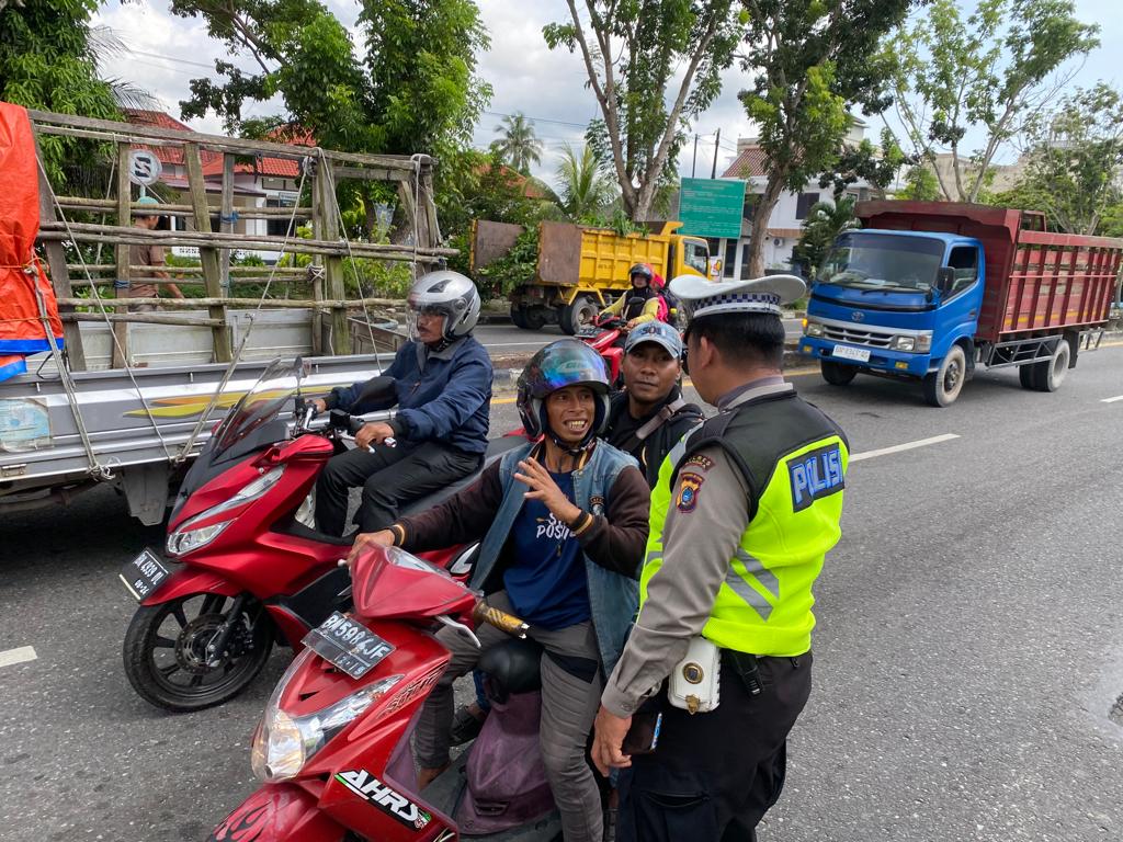 Satuan Lalu Lintas Polres Bangka Lakukan Patroli