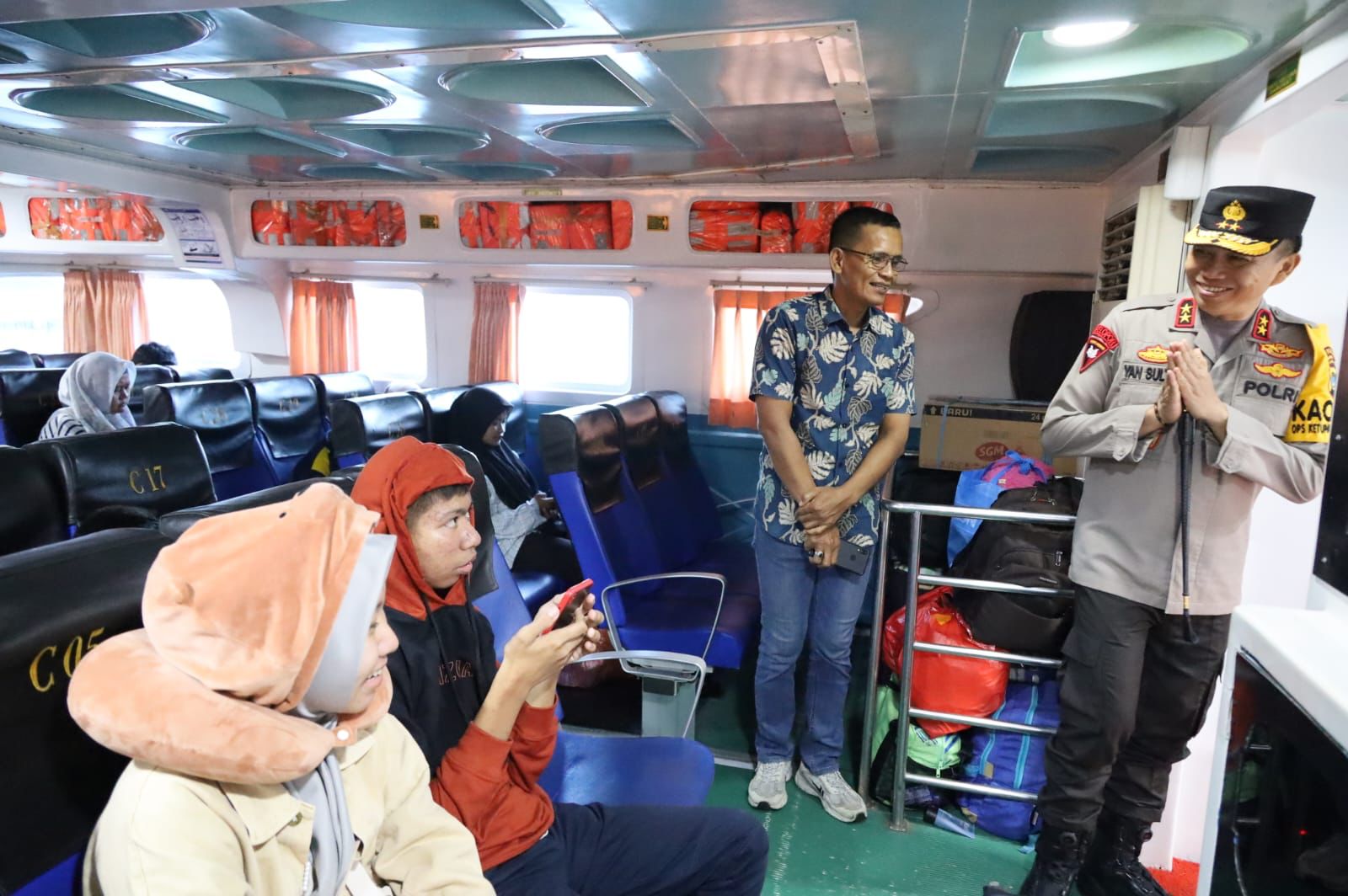 Pantau Arus Balik, Kapolda Babel Cek Pelabuhan Tanjung Pandan Belitung