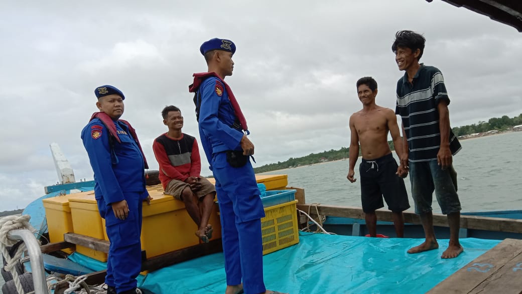 Ciptakan Rasa Aman di Tengah-tengah Masyarakat, Satpolair Polres Bangka Barat Rutin Patroli