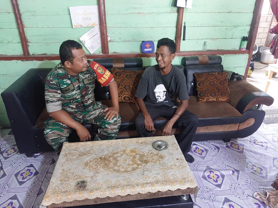 Saling Menghormati dan Jaga Kebersamaan, Himbau Babinsa Koramil 431-03/Kelapa Dalam Komsosnya