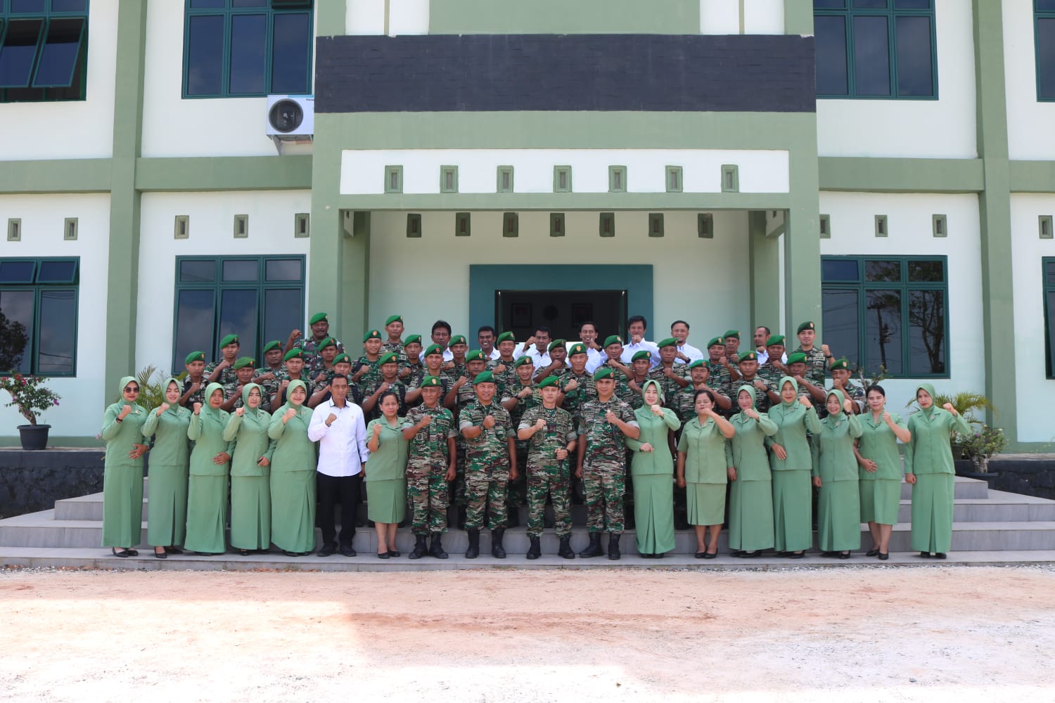 Brigjen TNI Ujang Darwis Pamit Kepada Prajurit Kodim 0432/Basel