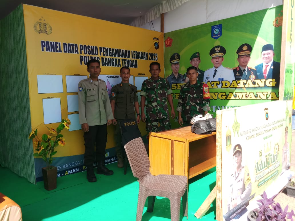 Anggota Koramil 413-08/Sungai Selan Melaksanakan Pengamanan Arus Mudik