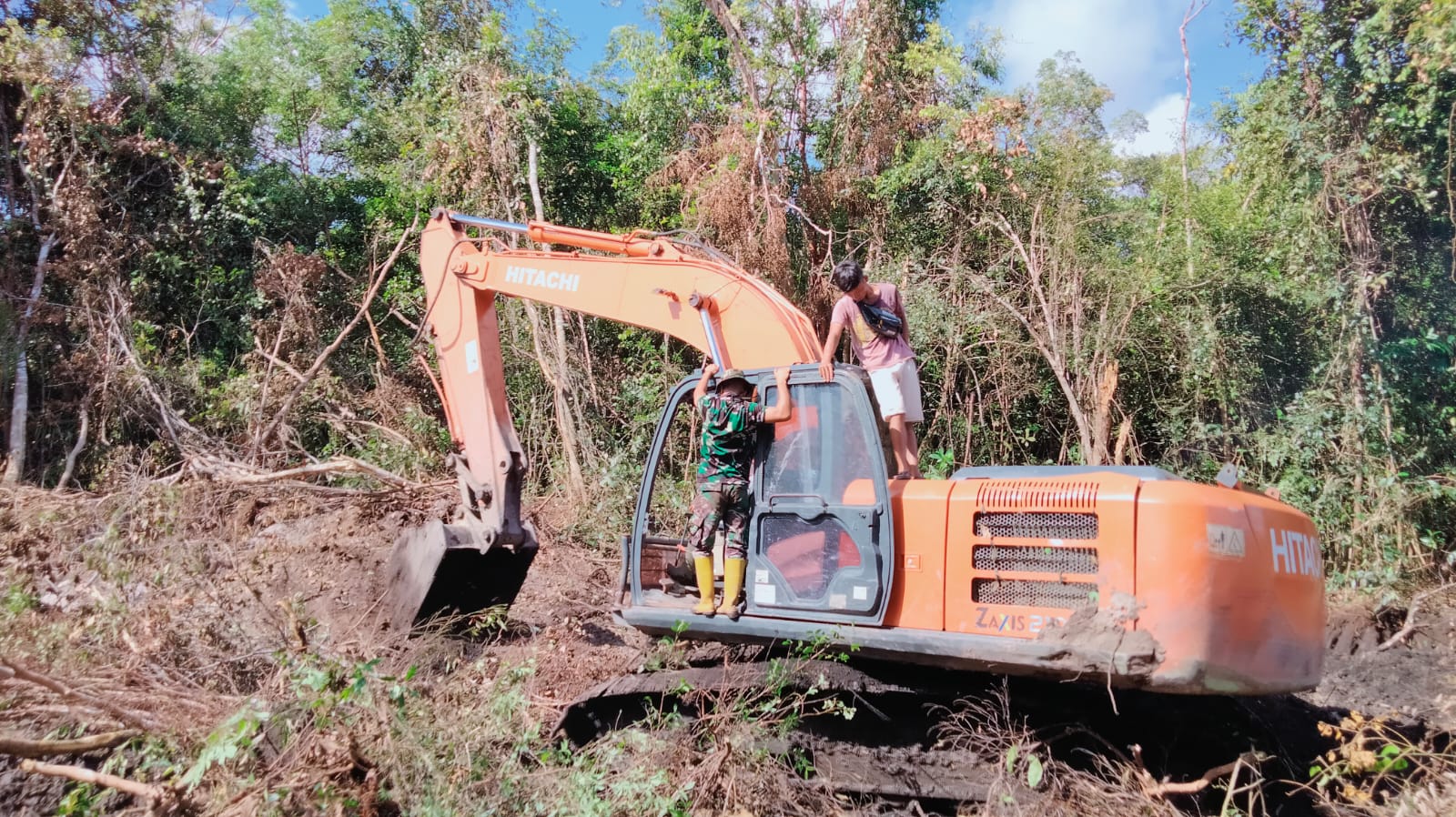 Update Pembukaan Jalan di Wilatah TMMD Hari Ini