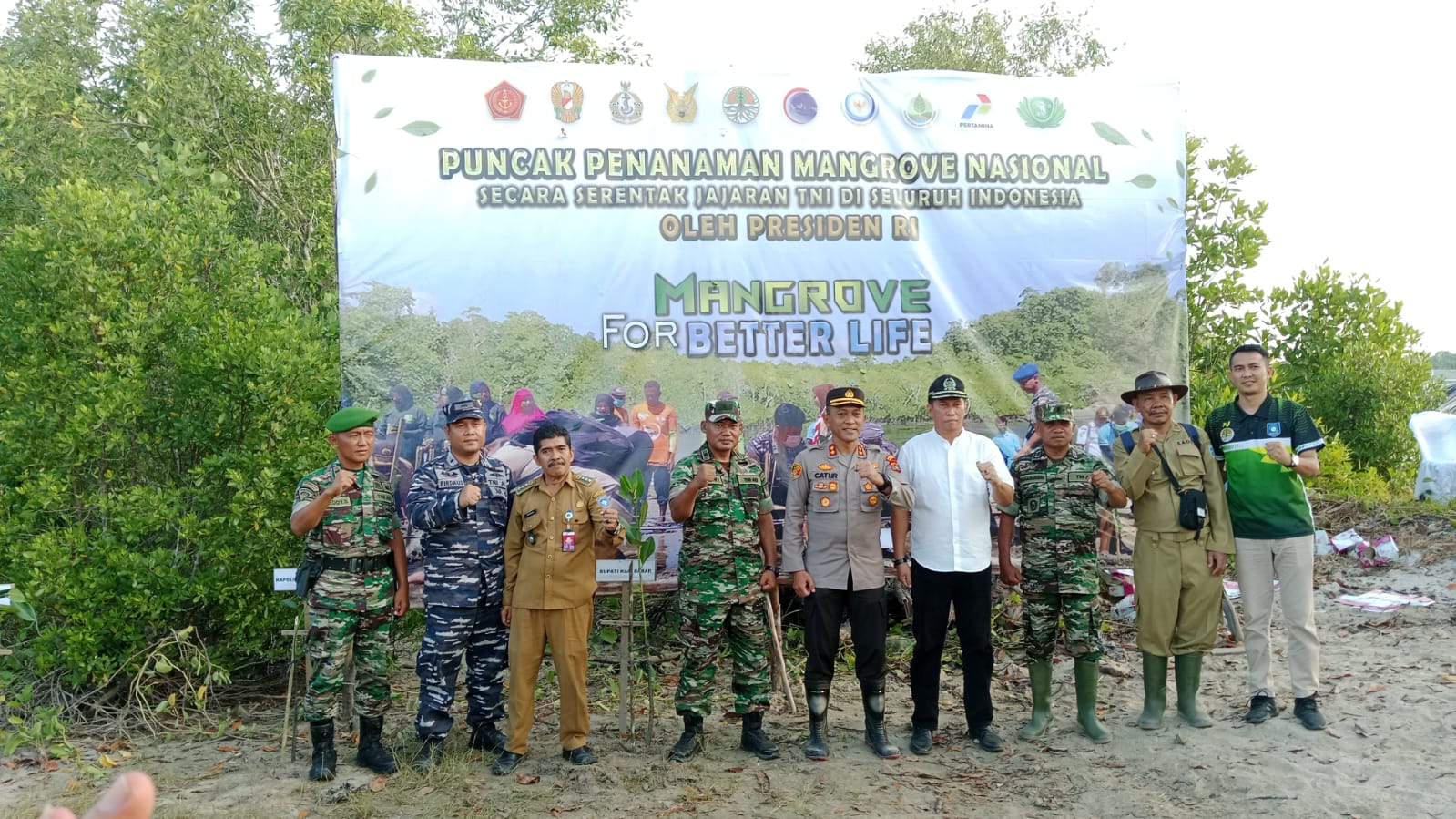 Kodim 0431/Bangka Barat Gelar Kick Off penanaman Mangrove Nasional Tahun 2023