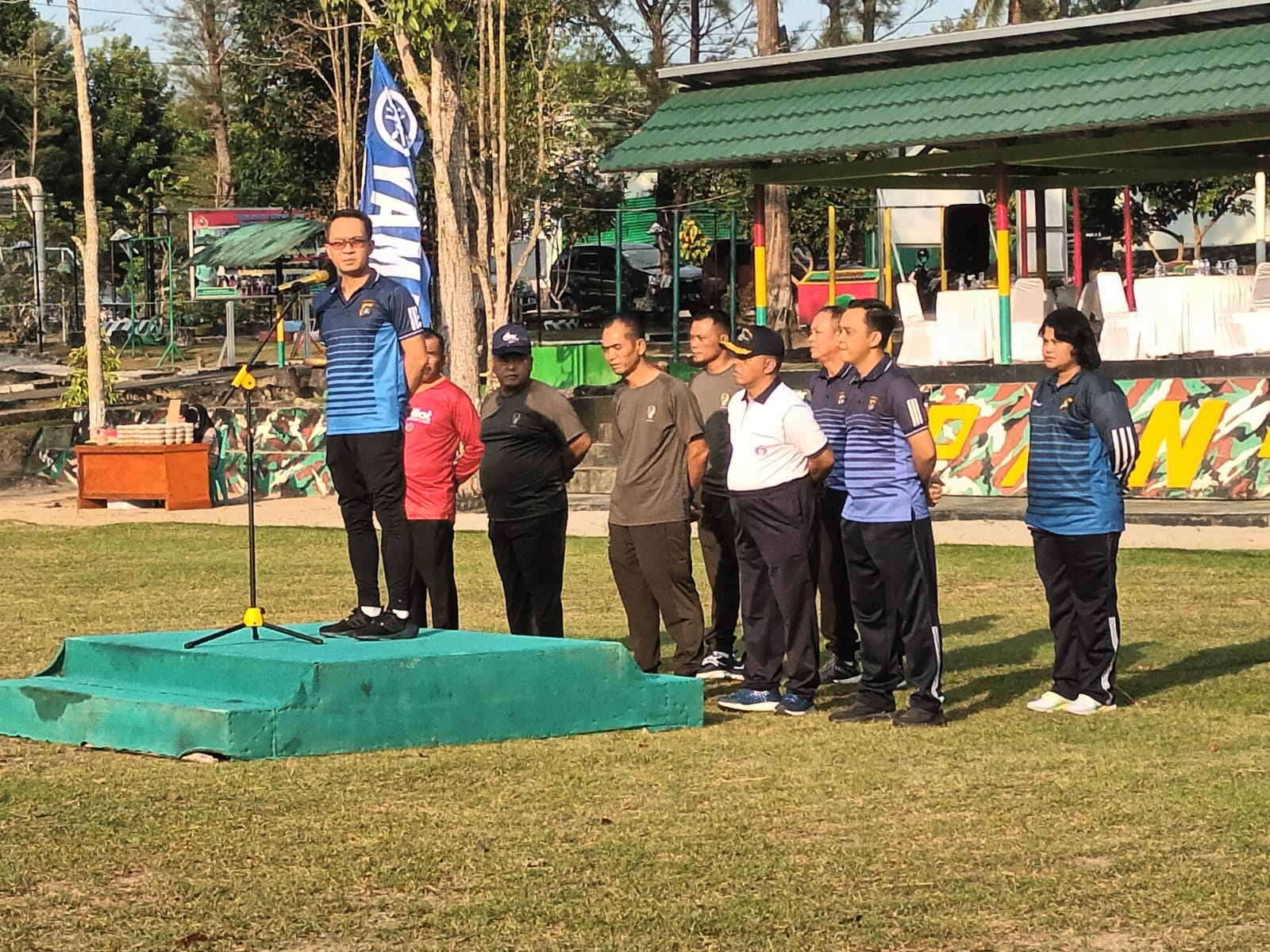 Koramil Jajaran Kodim 0413/Bangka Wilayah Kabupaten Bangka Laksanakan Olahraga Bersama Polres Bangka