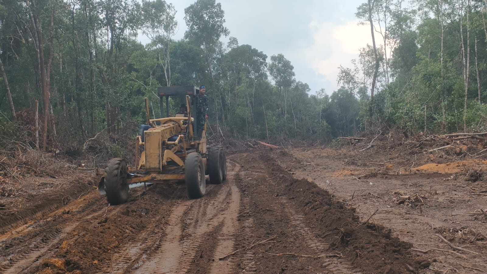 Alternatif Bagi Warga, Pembukaan Jalan di Wilayah TMMD Sudah Mencapai 62%