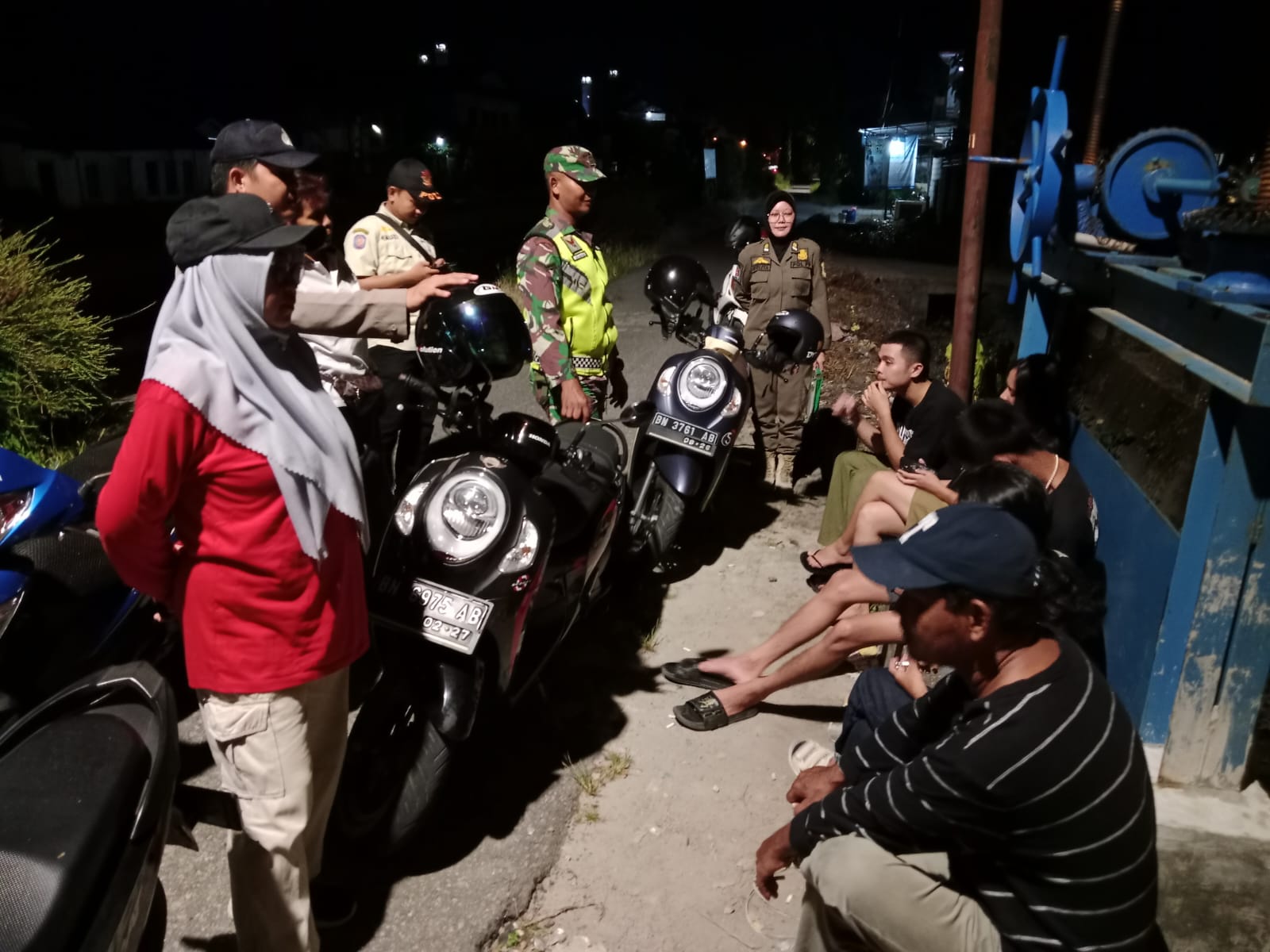 Babinsa Koramil 413-05/Tamansari Kembali Lakukan Patroli Jam Belajar Malam