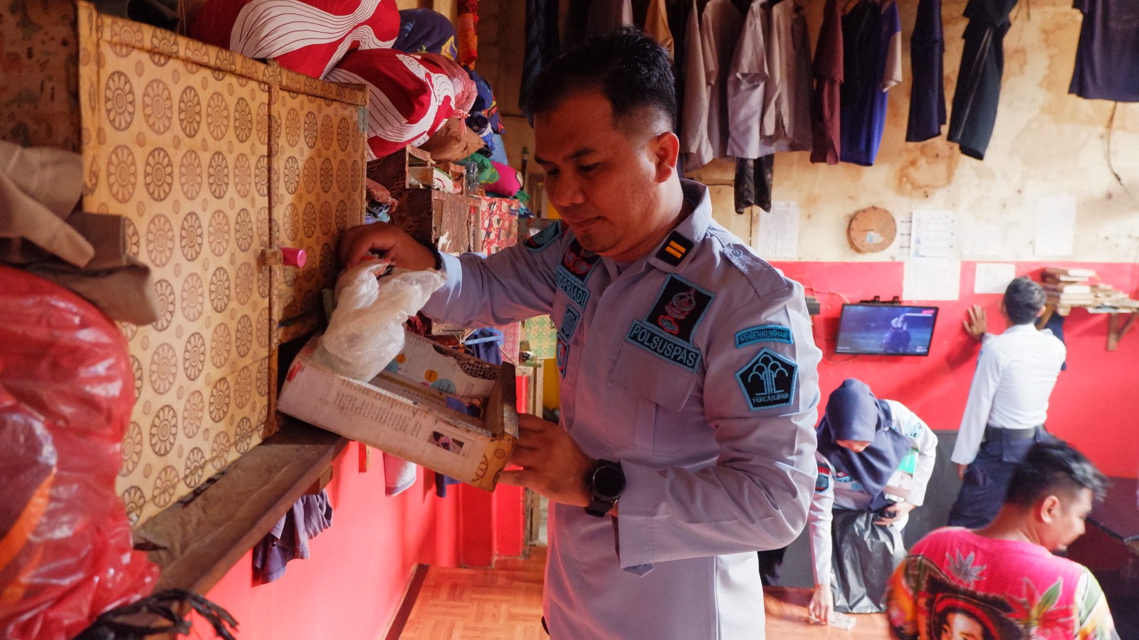 Lapas Narkotika Kelas IIA Pangkalpinang Lakukan Penggeledahan Blok Kamar Hunian Warga Binaan Pemasyarakatan