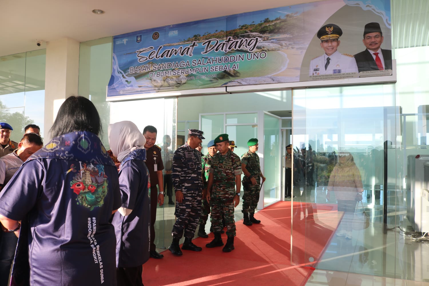 Kasrem 045/Gaya Sambut Kedatangan Menparekraf RI di VIP Bandara Depati Amir Pangkalpinang