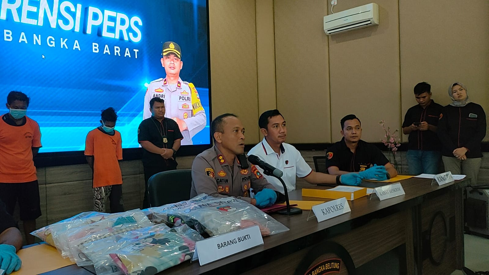 Polres Bangka Barat Laksanakan Konferensi Pers Kasus Pencabulan Anak di Bawah Umur