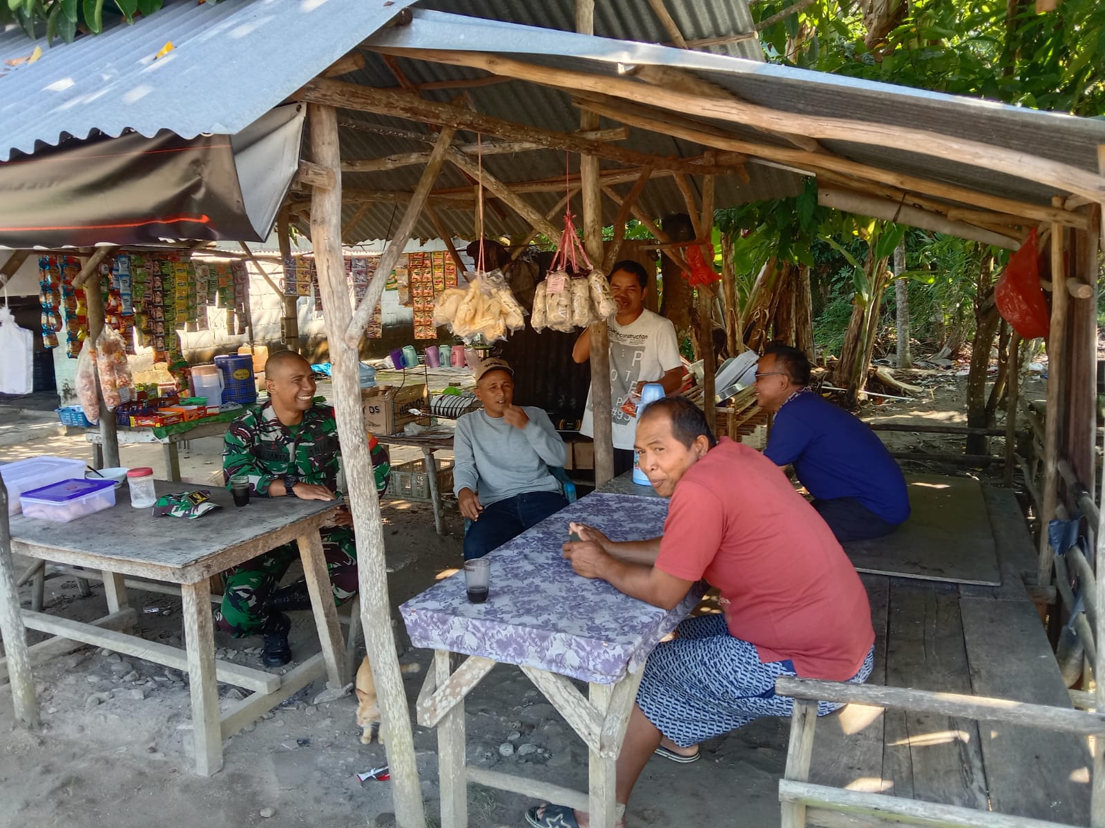 Guna Menjalin Komunikasi yang Baik Dengan Warga Binaan Ini Yang Dilakukan Oleh Babinsa Kelurahan Romodong Indah