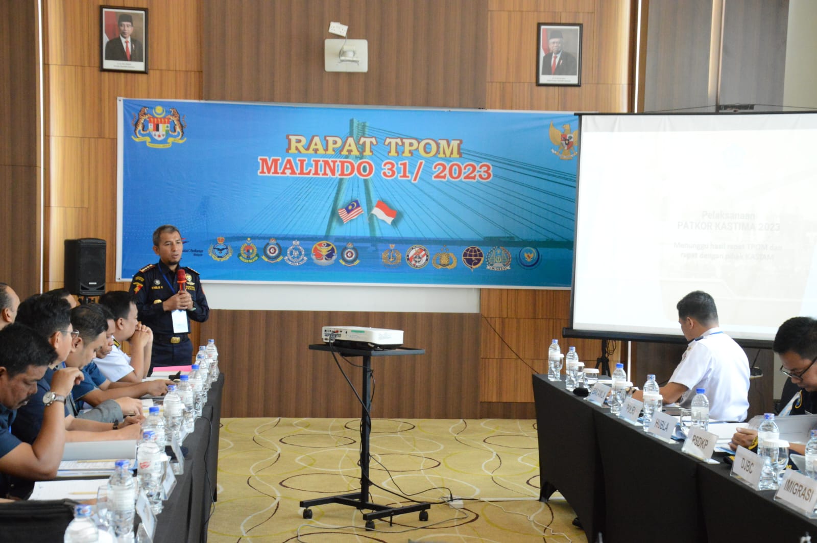 Bakamla RI Bersama Delegasi TPOM Malaysia Adakan Rapat Koordinasi di Batam