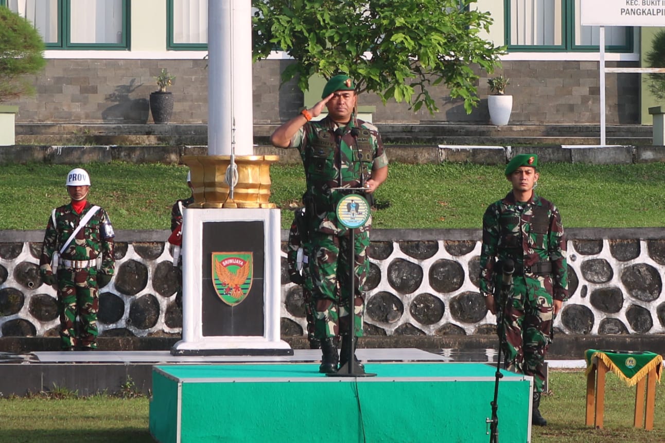 Korem 045/Gaya Gelar Upacara Hari Kebangkitan Nasional Ke-115 Tahun 2023