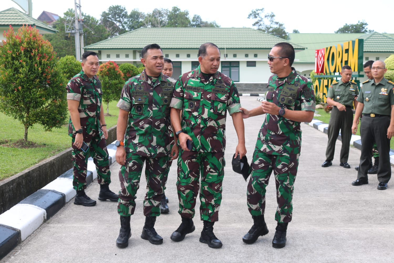 Kunjungan Mantan Danrem 045/Garuda Jaya yang ke-9 Dalam Rangka Kegiatan Pengawasan dan Evaluasi TMMD