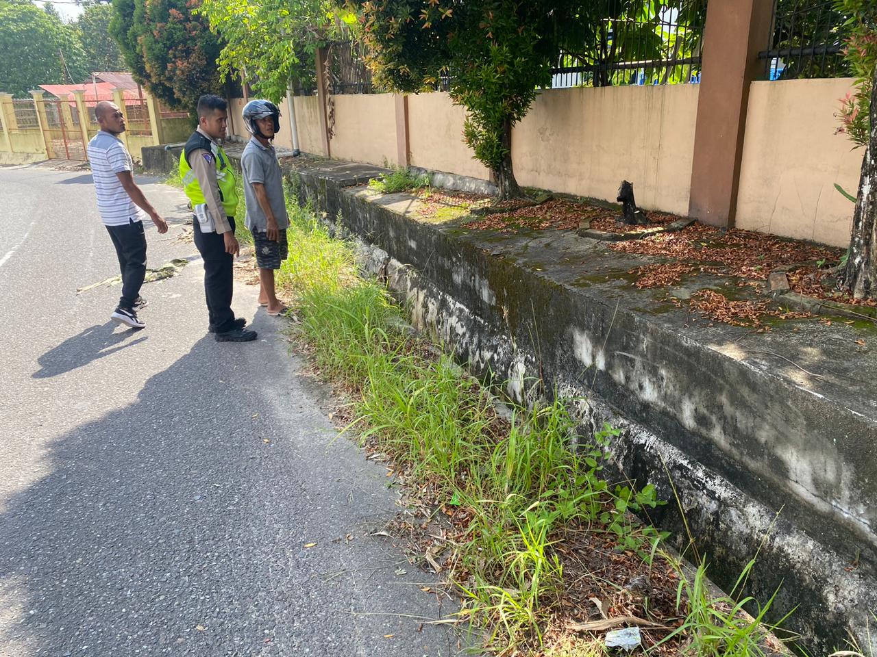 Kecelakaan Tunggal, Pengemudi Sepeda Motor Dilarikan Ke Rumah Sakit Siloam