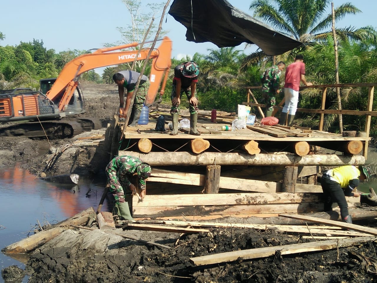 Proses Jembatan Kayu Sudah Mencapai 80%