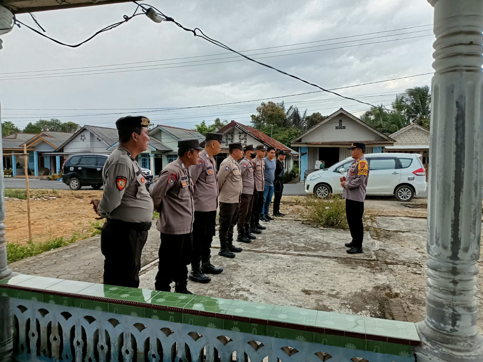 Polres Bangka Tengah Kawal Peringatan Hari Buruh Internasional Secara Simpatik dan Humanis