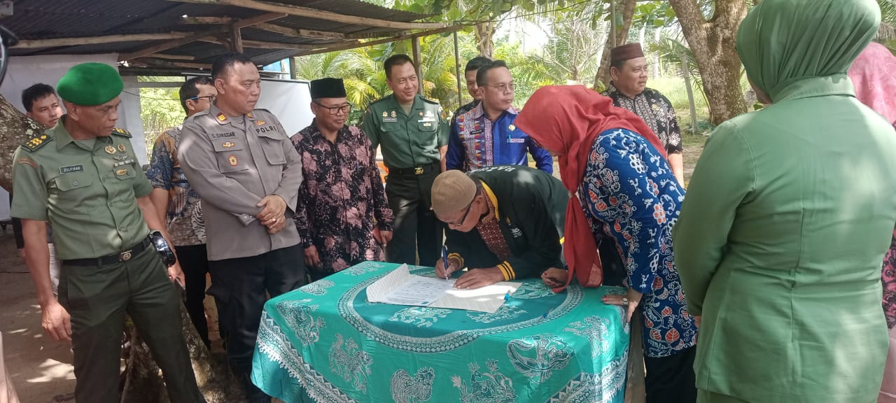 Pabung Kodim 0413/Bangka Lakukan Ini di Pantai Sinar Laut Koba