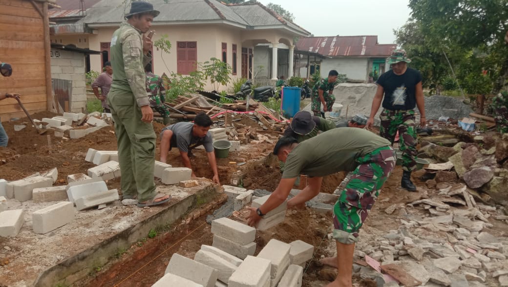 Usahakan Selesai Tepat Waktu, Begini Pembagian Kerja Personil TMMD!