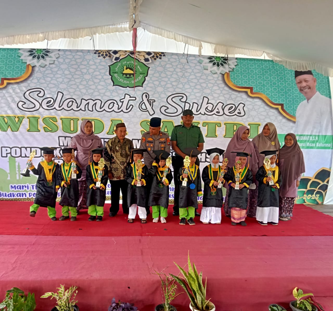 Babinsa Batu Rusa Hadiri Wisuda Santri MA-MTs-MI-RA Pondok Pesantren Nurul lnsan