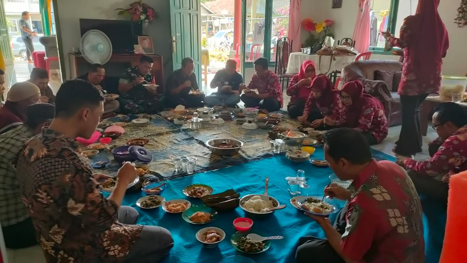 Mendukung Pelastarian Makanan Tradisional, Babinsa Jurung Bersama Dinas Pariwisata Memperkenalkan Masakan Khas Daerah Bangka