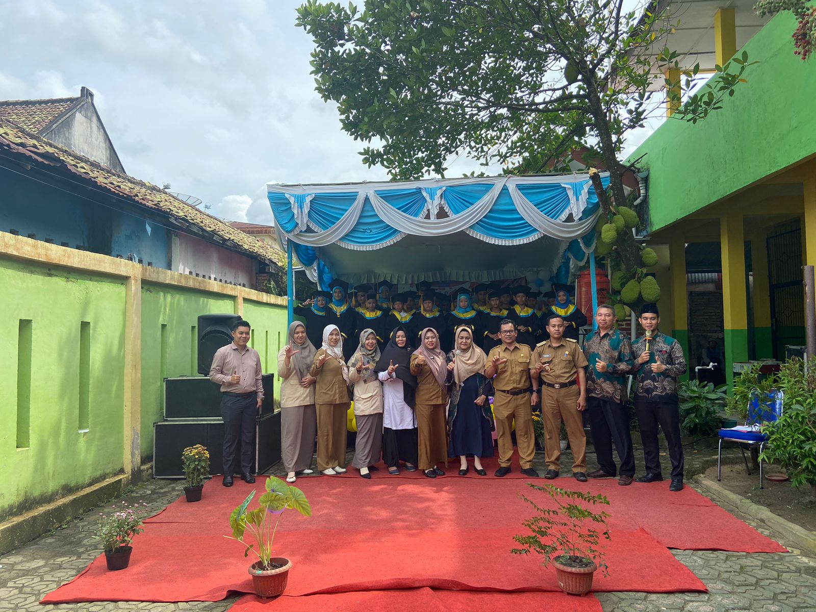 Meriah! Begini Acara Wisuda Dan Pelepasan Siswa Kelas 6 SDN 57 Pangkalpinang