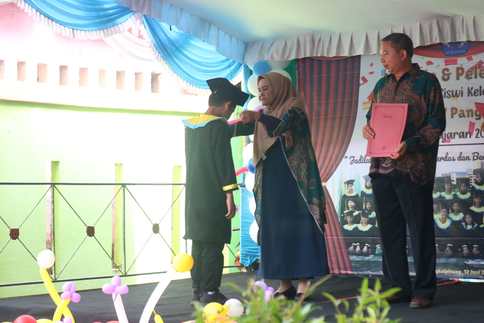 Meriah! Begini Acara Wisuda Dan Pelepasan Siswa Kelas 6 SDN 57 Pangkalpinang