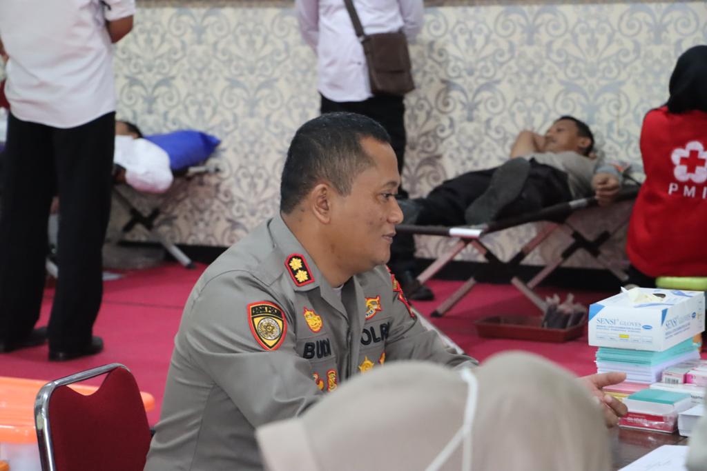 Gandeng PMI Polres Bangka Tengah Gelar Donor Darah Dalam Rangka Hari Bhayangkara ke 77