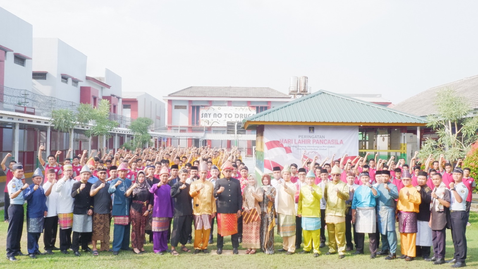 Memperingati Hari Lahir Pancasila, Lapas Narkotika Kelas IIA Pangkalpinang Gelar Upacara Bendera