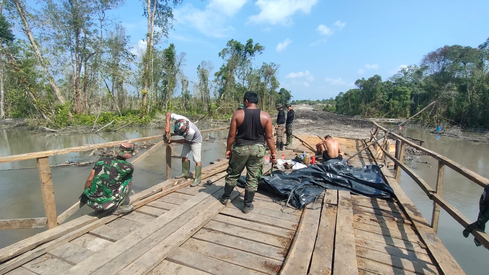 Rampung 100%, Begini Kondisi Jembatan Kayu di Wilayah TMMD!