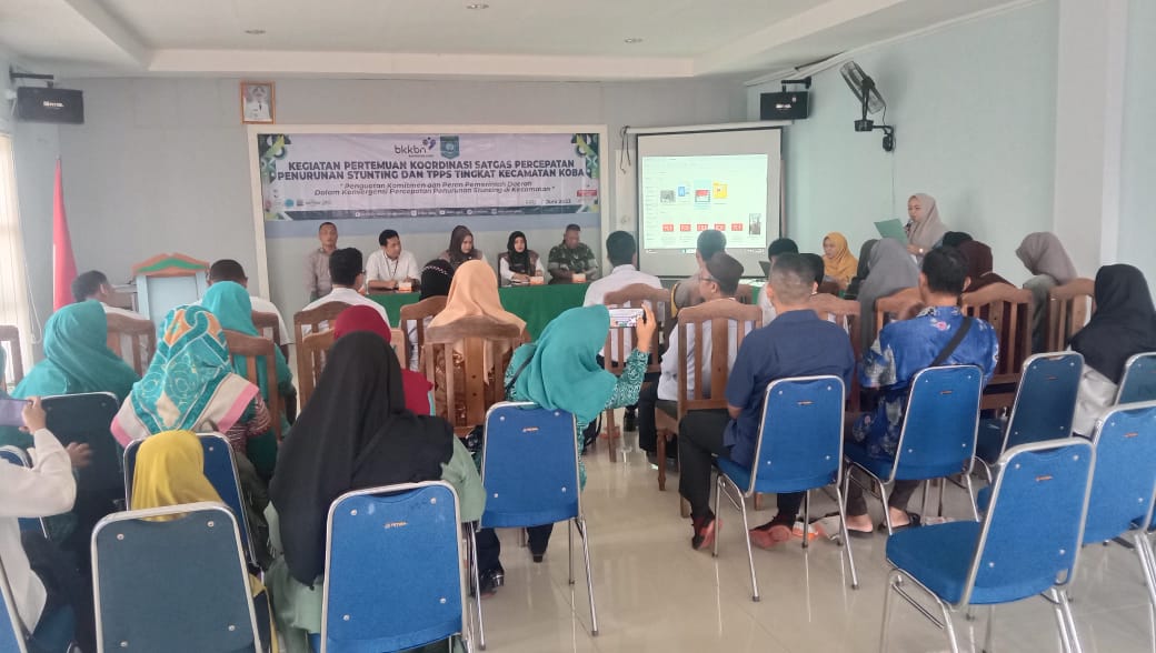 Mendukung Program Pemerintah Dalam Percepatan Penurunan Stunting, Babinsa Koba Hadiri Pertemuan Koordinasi Satgas Percepatan Penurunan Stunting