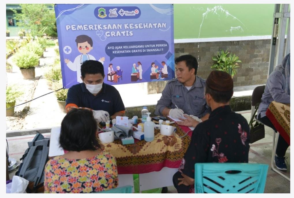 Ratusan Warga Lakukan Pemeriksaan Kesehatan di Halaman SMA N 1 Pemali