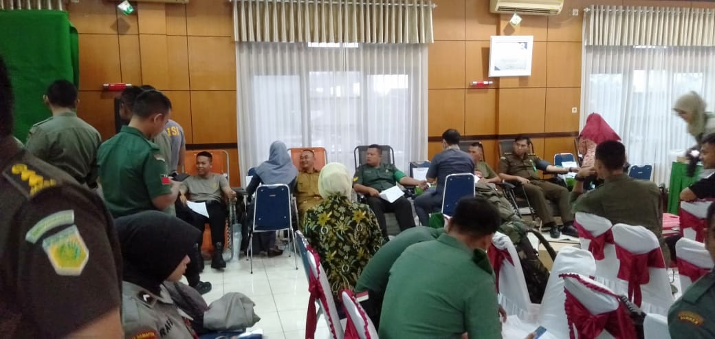 Dalam Rangka Hari Bhakti Adhyaksa Kejaksaan, Anggota Koramil Bukit Intan Donorkan Darah