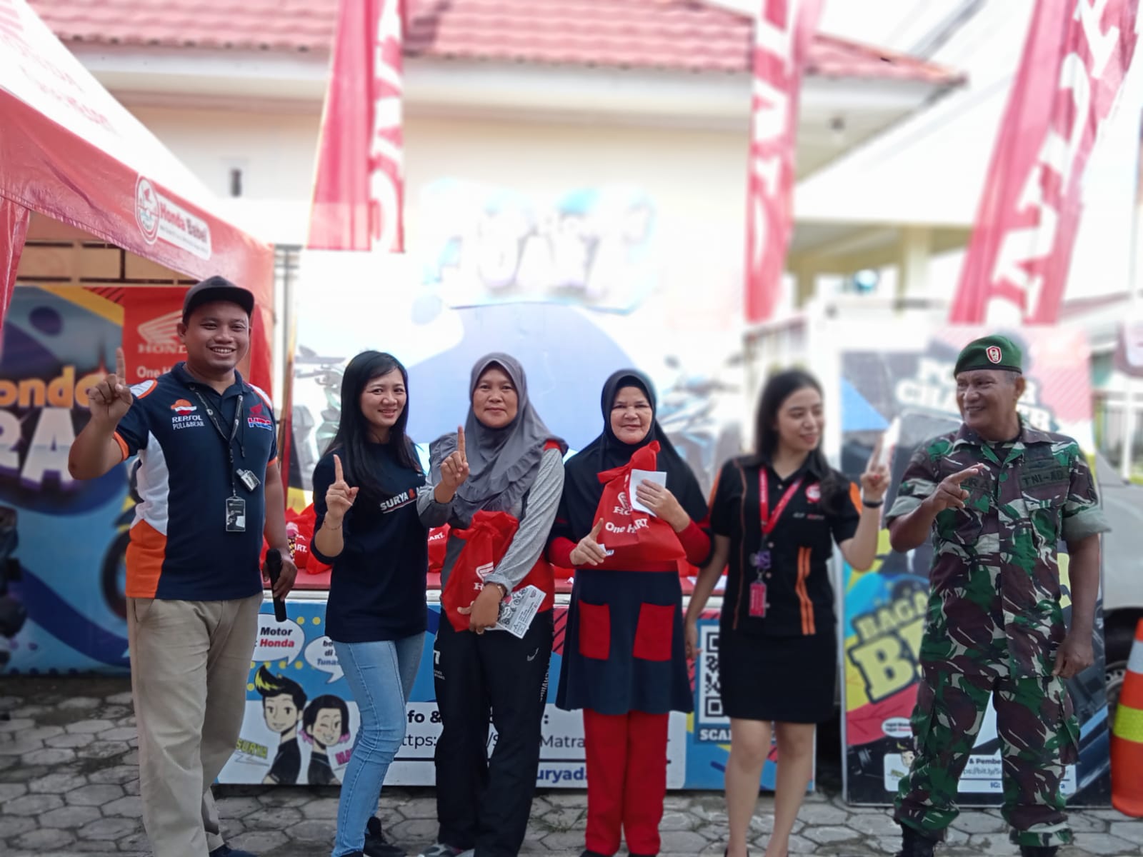 Sertu Indra Gunawan Babinsa Kelurahan Asam Hadiri Road Show Honda Dan Senam Bersama