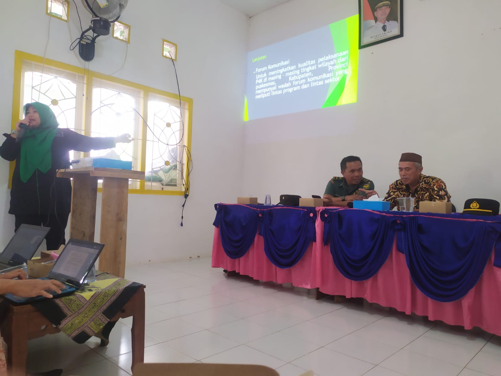 Guna Mengetahui Capaian Hasil Kegiatan Kesehatan Di Puskesmas, Batihtuud Koramil 04/Mendo Barat Hadiri Rapat Lokakarya Mini Lintas Sektoral