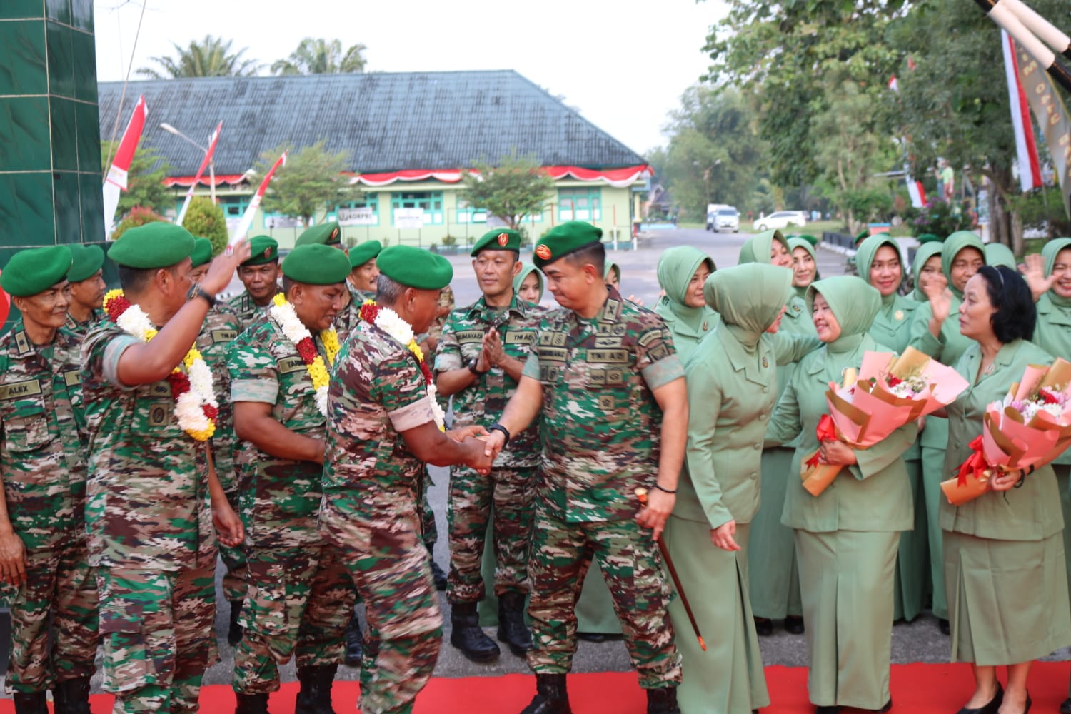 Keharuan Saat Melepaskan Anggota Kodim 0413/Bangka Memasuki Masa Pensiun