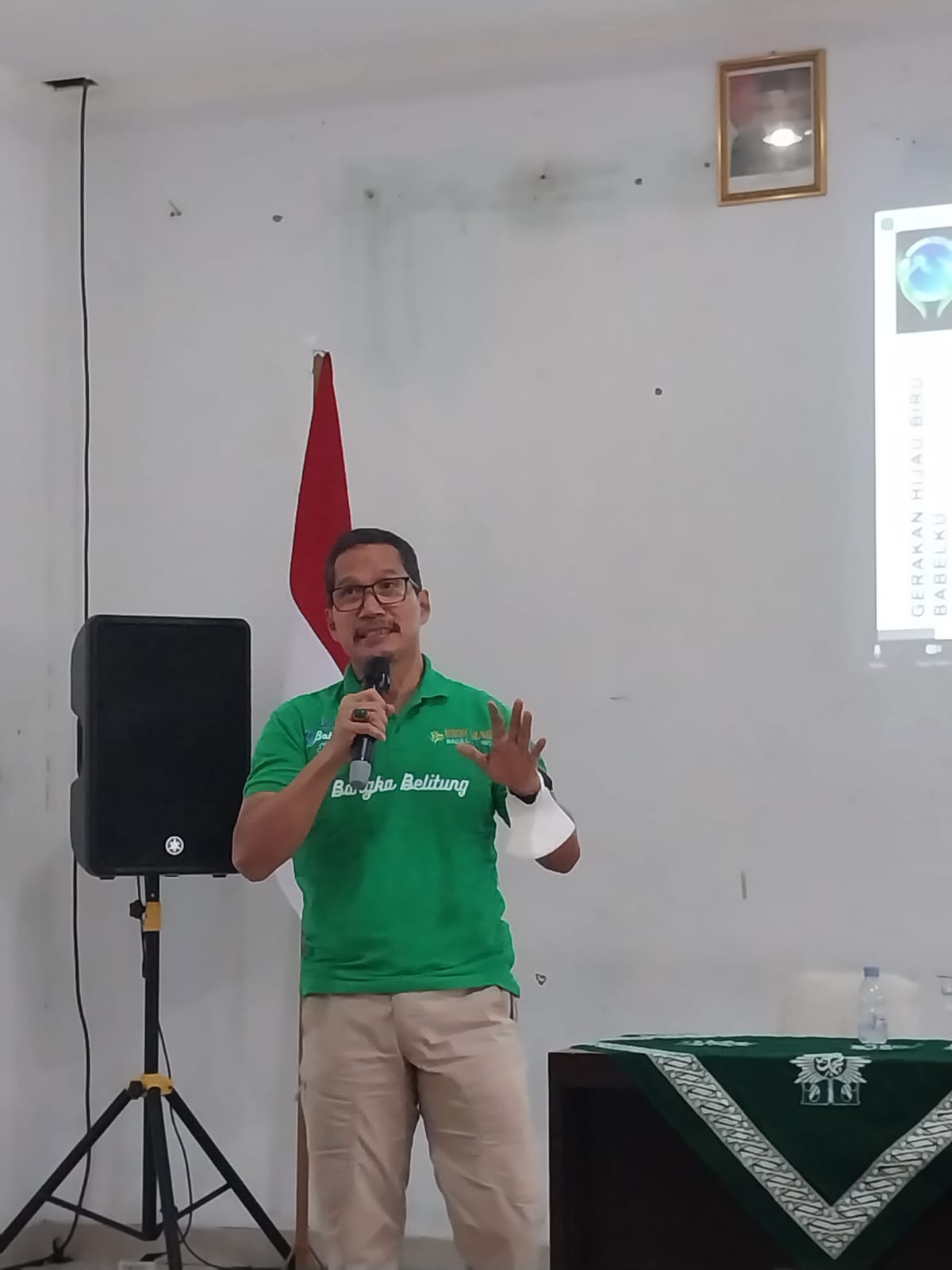 Hijau Biru Babelku Serahkan Pupuk Dan Bibit Dukung KKN-MAs 2023. Ketua Bambang Dwi Hartono: Kami Senang Dapat Berpartisipasi