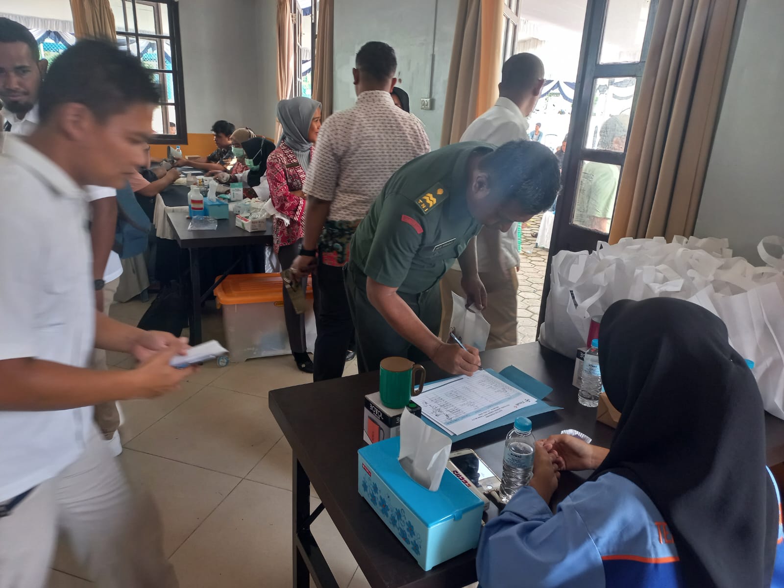 Di Bulan Bhakti HUT ke-47 PT Timah Anggota Koramil Belinyu Donorkan Darah