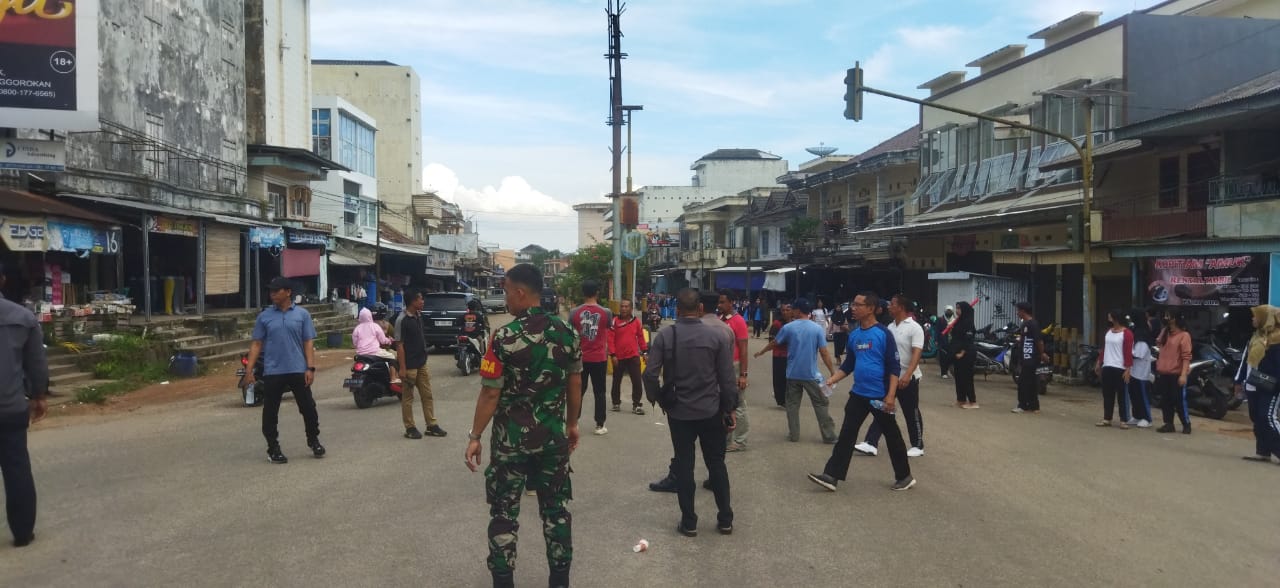 Babinsa Dukung Penuh Gladi Bersih Kirab Obor